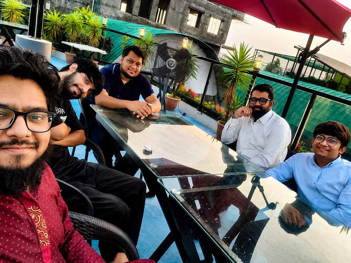 Ahsan Jannat with team at Final Touch Bangladesh